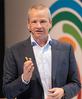 Dr. Markus Kamieth, Member of the Board of Executive Directors of BASF SE (Photo)