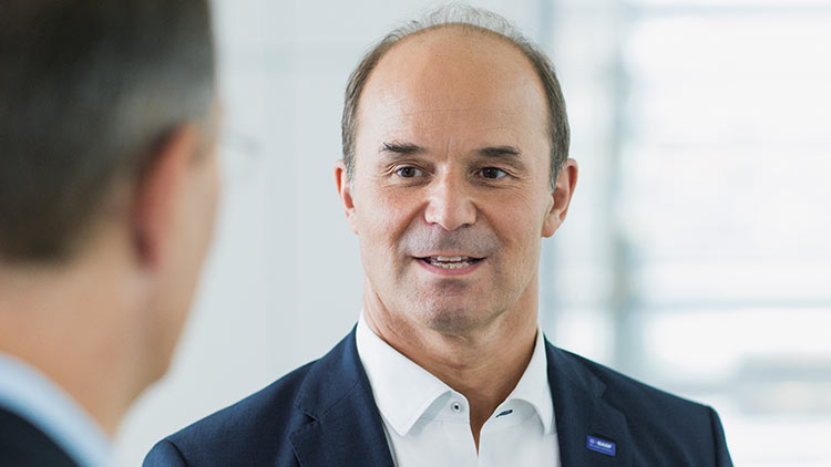 Dr. Martin Brudermüller, Stellvertretender Vorstandsvorsitzender der BASF SE (Foto)