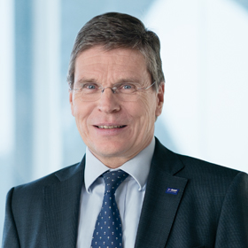 Dr. Hans-Ulrich Engel, Vice Chairman of the Board of Executive Directors (Photo)